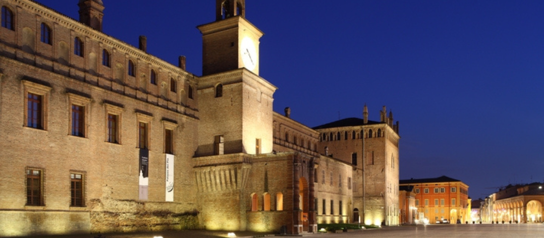 Palazzo by night