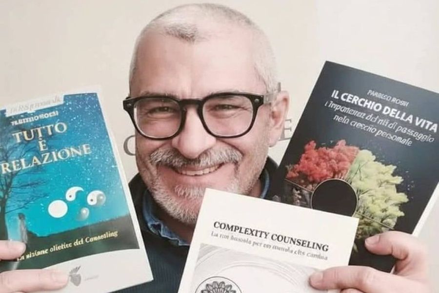 Fabrizio Rossi presenta il suo ultimo libro