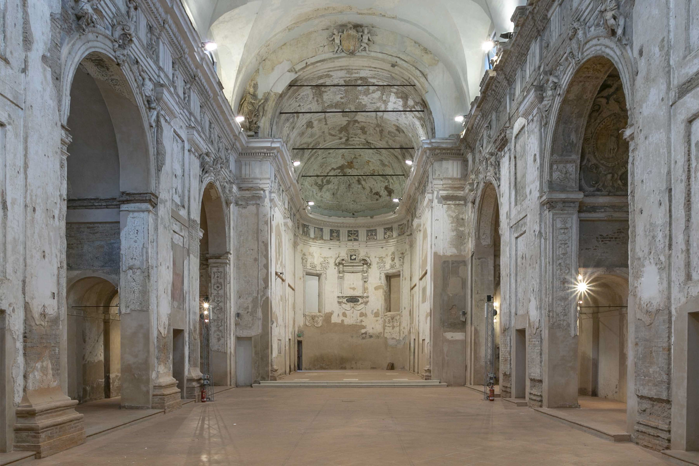 Interno chiesa di San Francesco