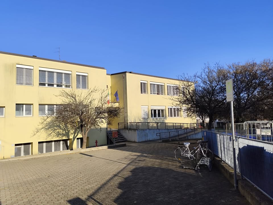 Centro Polivalente - sede temporanea