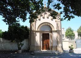 Quercia monumentale e chiesetta del Santissimo Crocefisso
