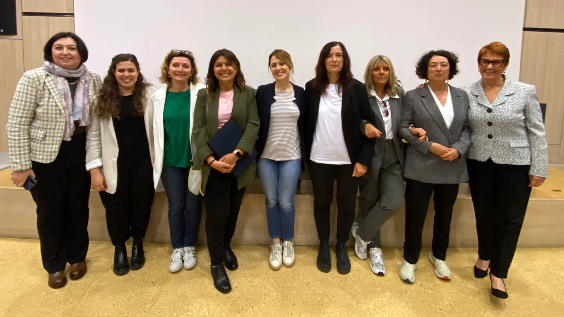 Altroparlante<br/><em><small>Licenza di distribuzione: Attribuzione</small></em>