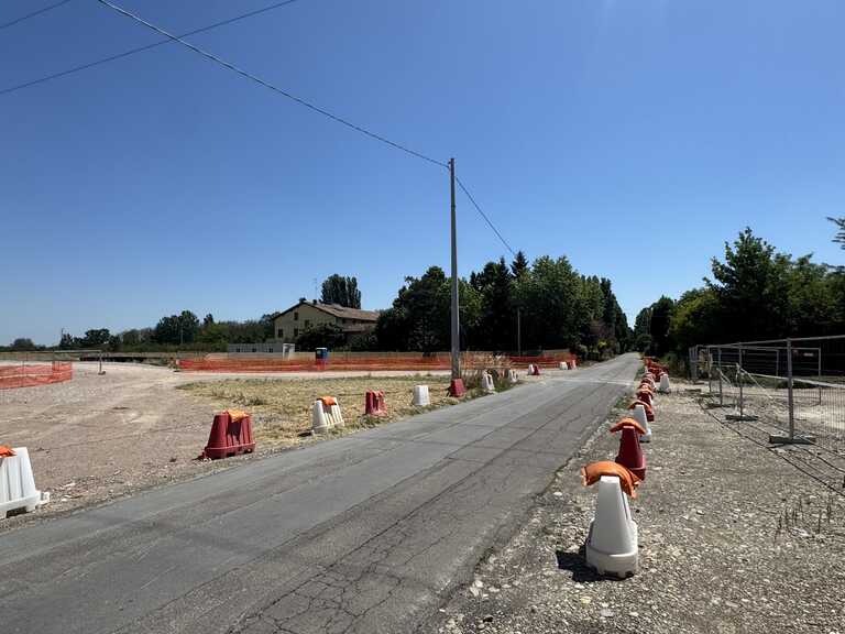 Rotonda - Via 4 Pilastri<br/><em><small>Licenza di distribuzione: Solo uso non commerciale</small></em>