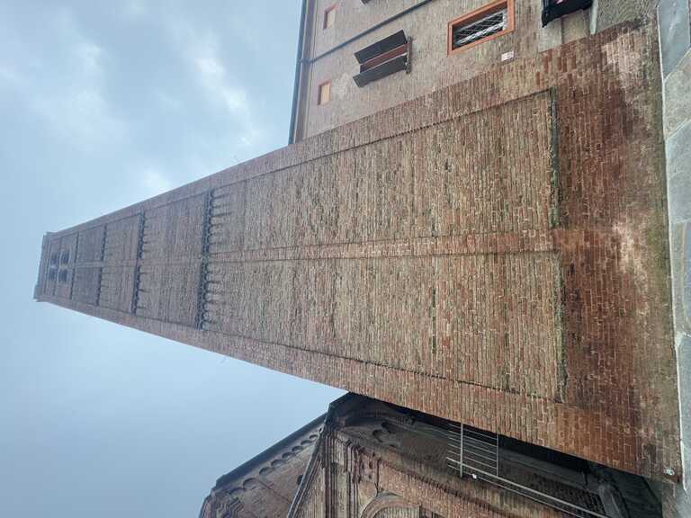 Torre Sagra <br/><em><small>Licenza di distribuzione: condivisione allo stesso modo - copyleft non compatibile</small></em>