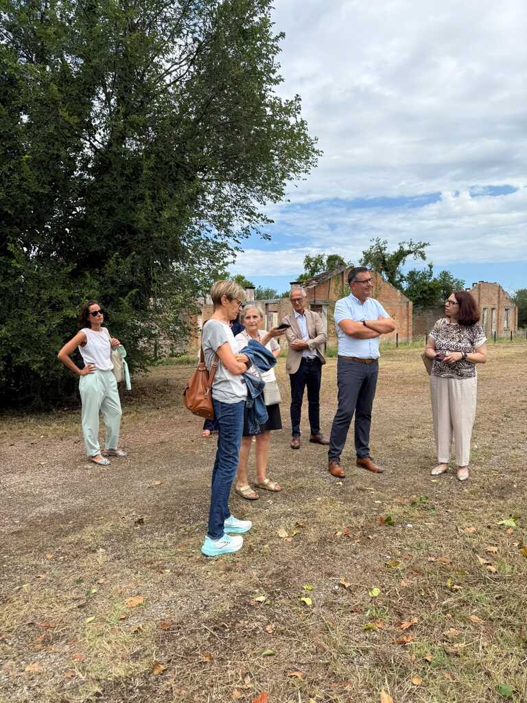 Campo Fossoli<br/><em><small>Licenza di distribuzione: Solo uso non commerciale</small></em>