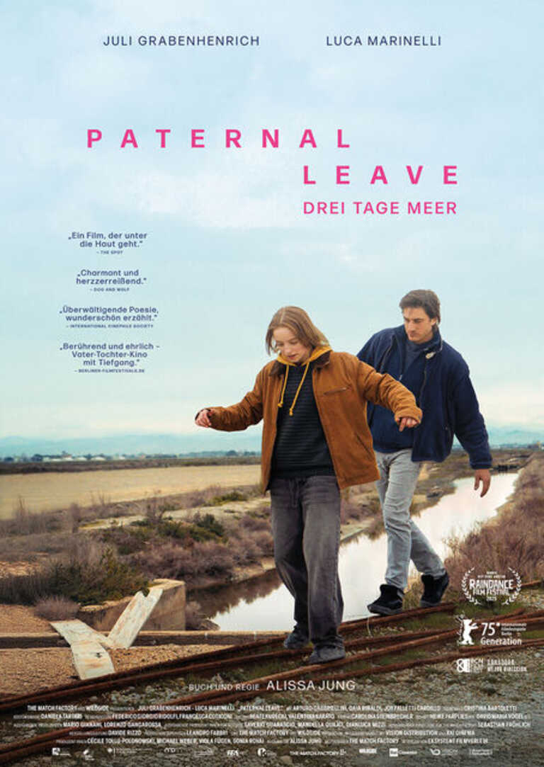 paternal leave<br/><em><small>Licenza di distribuzione: condivisione allo stesso modo - copyleft non compatibile</small></em>