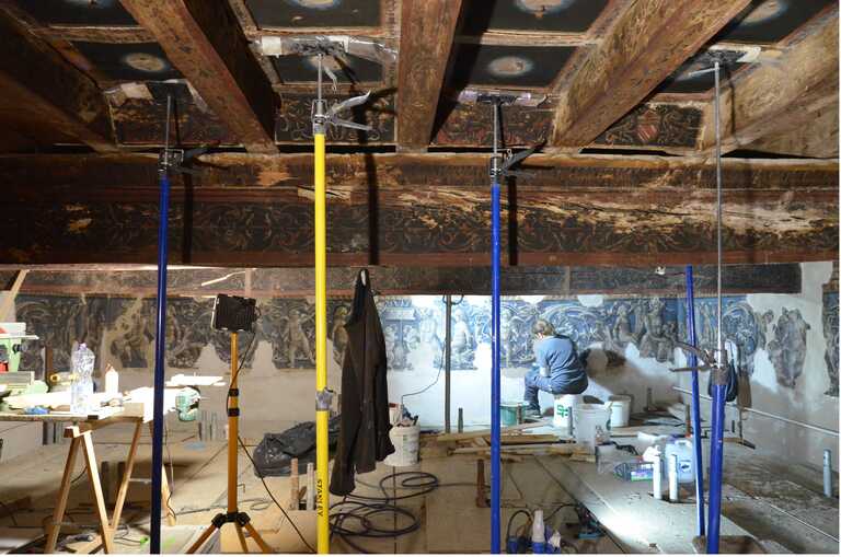 stanza vescovo<br/><em><small>Licenza di distribuzione: condivisione allo stesso modo - copyleft non compatibile</small></em>