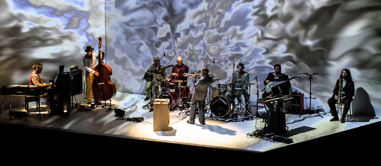 Kind of miles 3<br/><em><small>Licenza di distribuzione: Solo uso non commerciale</small></em>