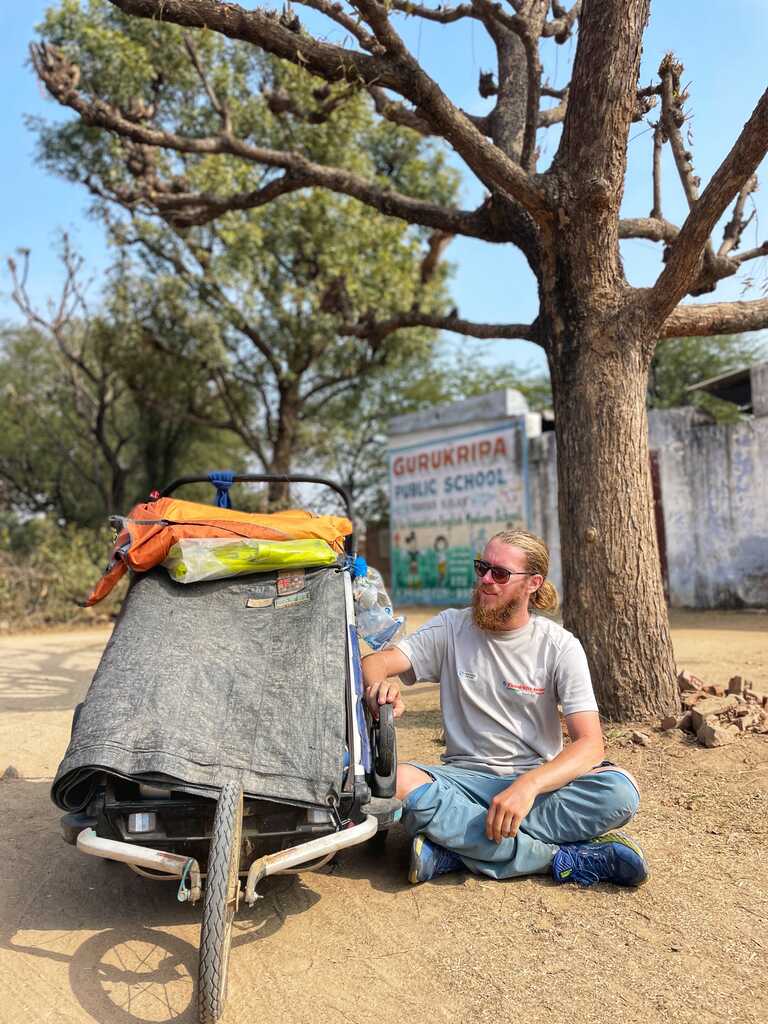 pieroad 2<br/><em><small>Licenza di distribuzione: condivisione allo stesso modo - copyleft non compatibile</small></em>