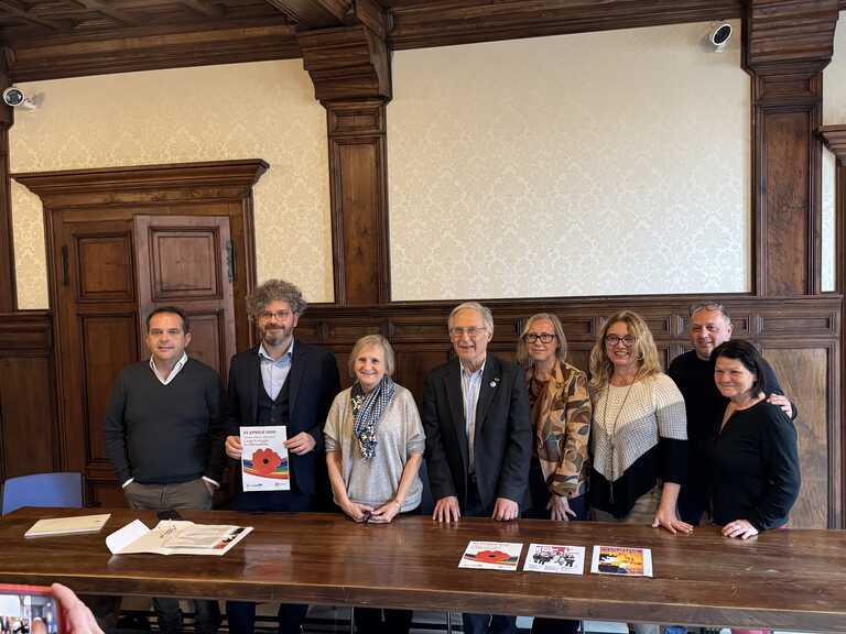 presentazione programma<br/><em><small>Licenza di distribuzione: condivisione allo stesso modo - copyleft non compatibile</small></em>