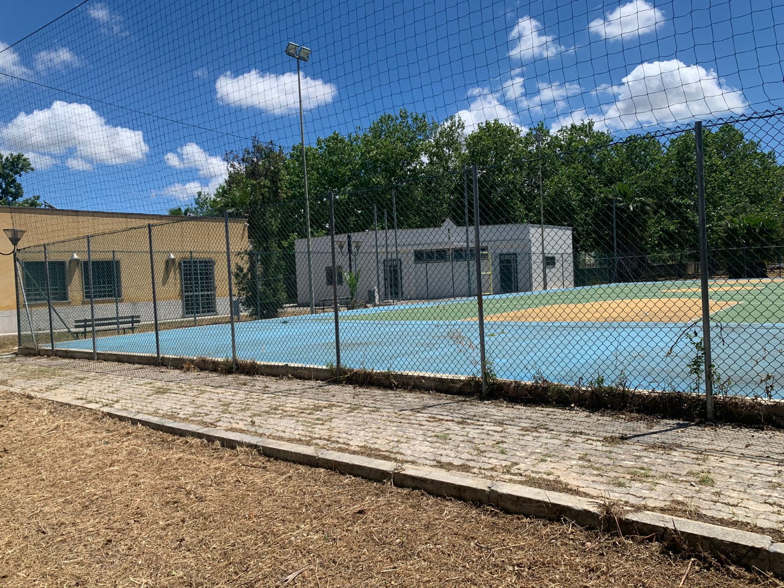 Impianto sportivo comunale e area sportiva attrezzata di Via Aspromonte