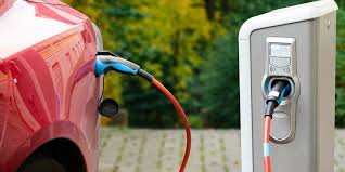 AVVISO PUBBLICO DI RICEVIMENTO ISTANZA DI AUTORIZZAZIONE PER L’INSTALLAZIONE E LA GESTIONE DI STAZIONI DI RICARICA PER VEICOLI ELETTRICI SU SUOLO PUBBLICO