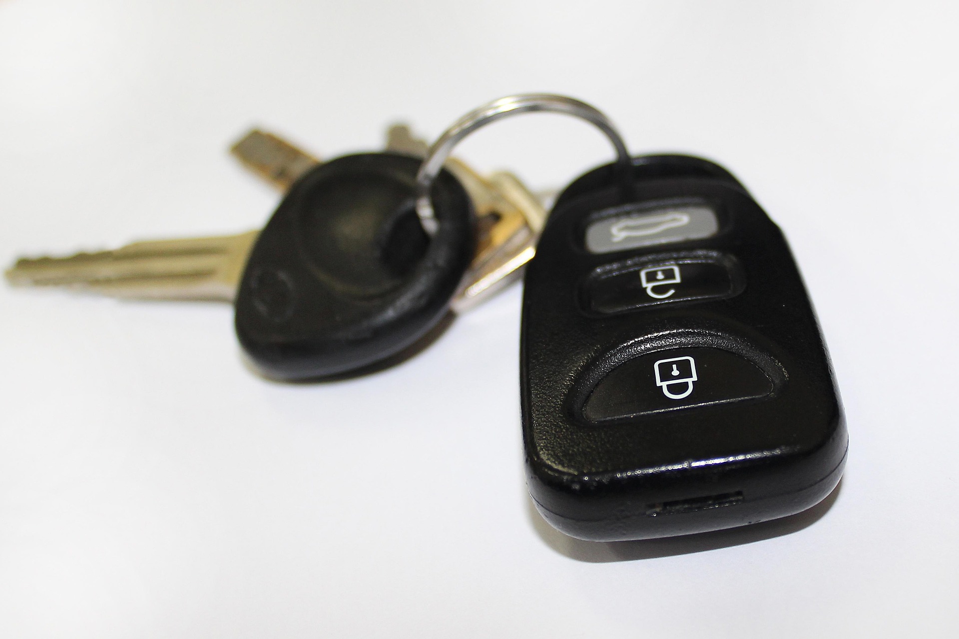 Pubblicazione Avviso per l'alienazione di n. 2 automobili usate di proprietà comunale