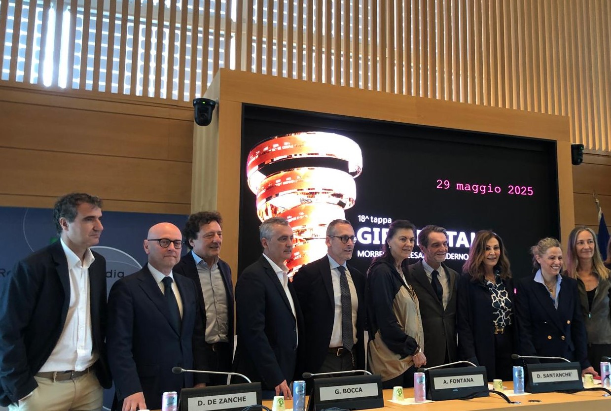 A Palazzo Lombardia presentate le tappe del Giro d'Italia 2025