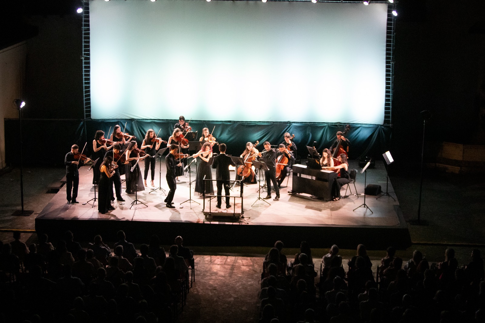 Tutto esaurito per i “Concerti brandeburghesi”: Michele Spotti e l’orchestra di Benevento incantano Cesano Maderno
