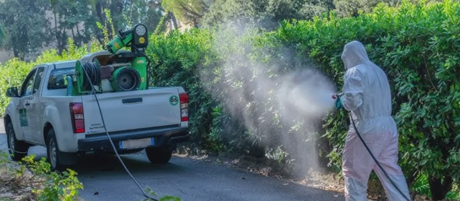 Lunedì 8 settembre, dalle 4 del mattino, trattamento con adulticidi, larvicidi e rimozione dei focolai larvali nell’area di via Leoni