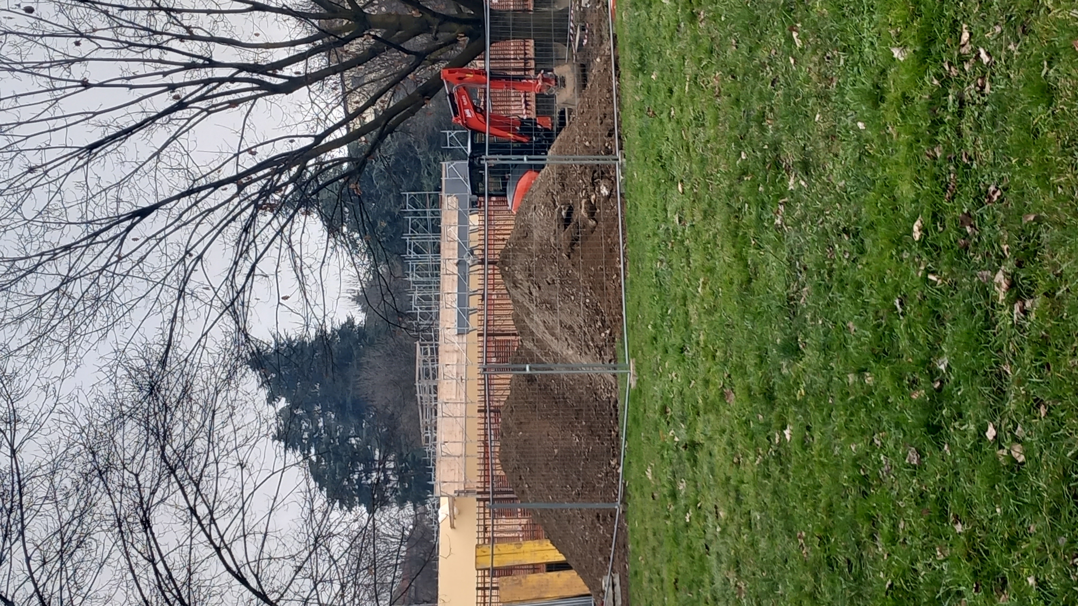 Chiusura cancello Parco Pertini (via dei Pioppi)