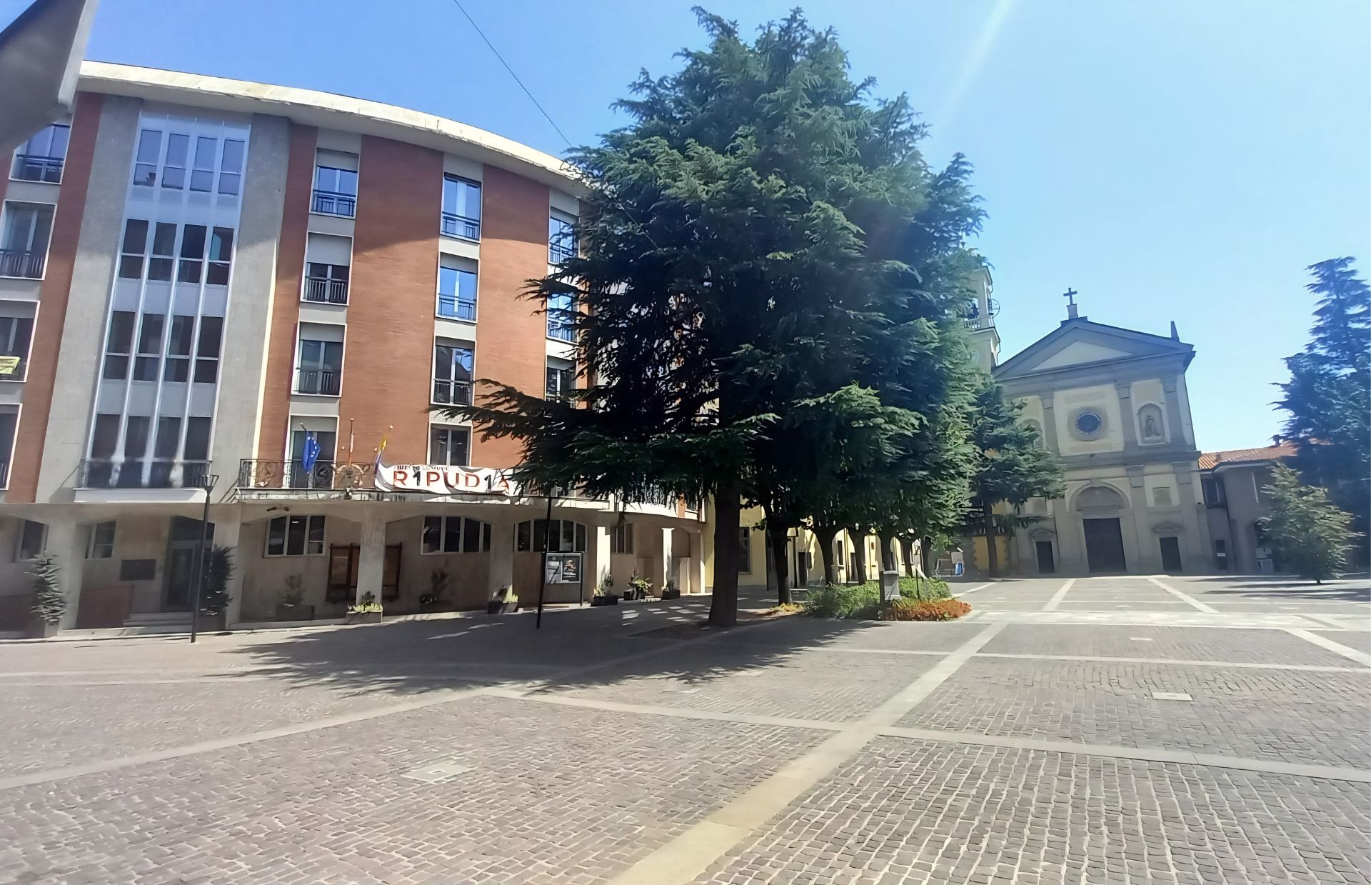 Informazioni e servizi ad agosto