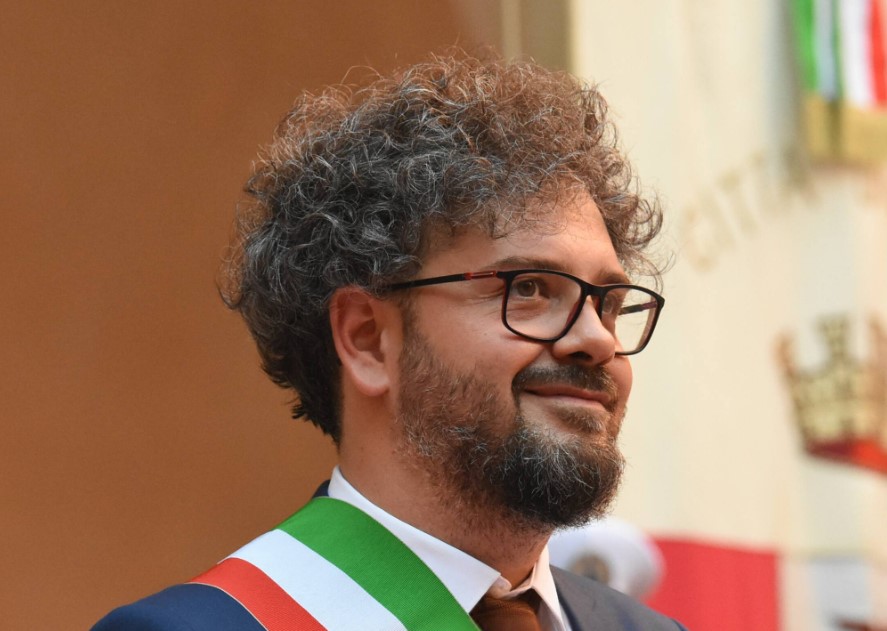 Caso aMo, il sindaco Righi risponde all'interrogazione di Fratelli d'Italia
