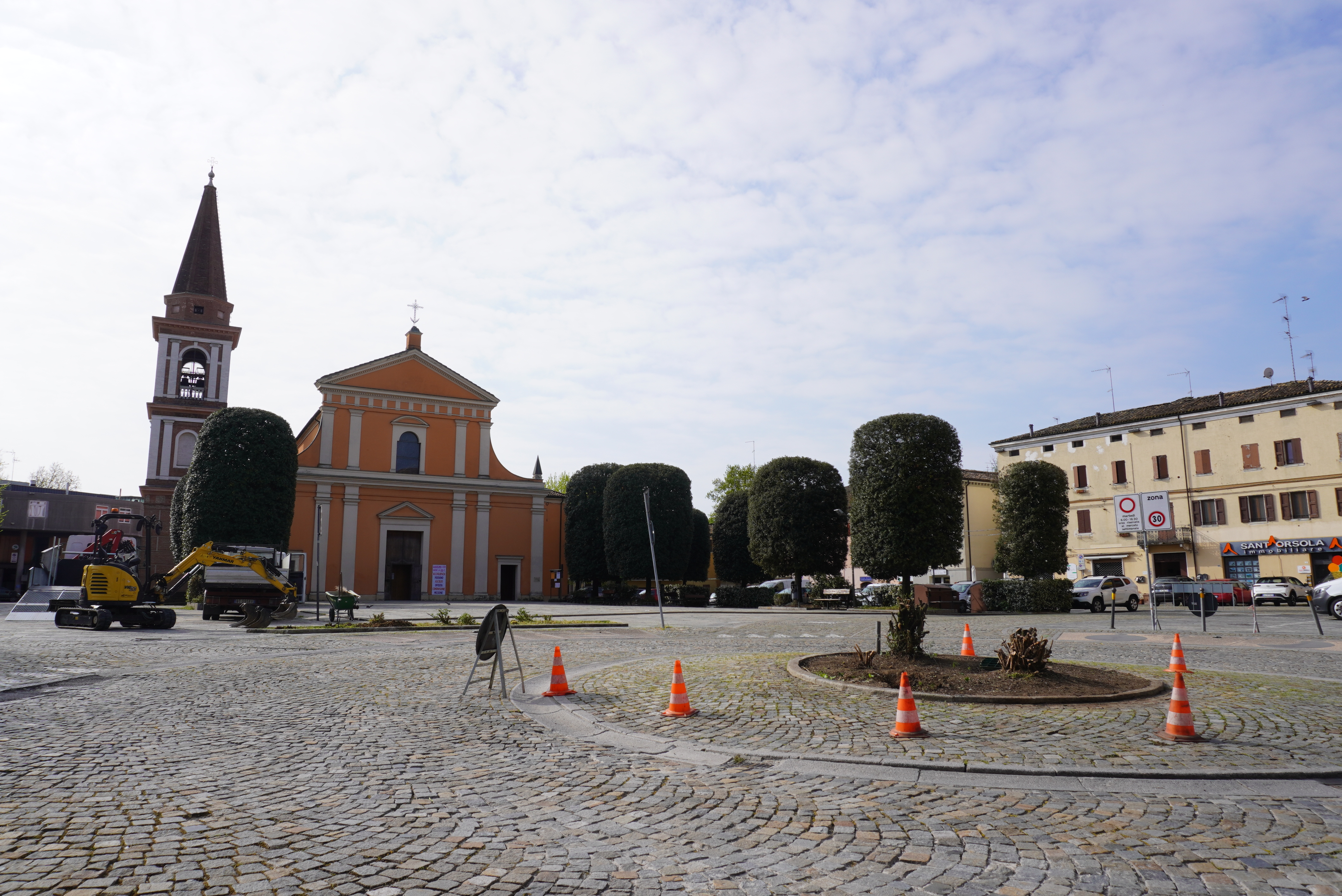 Iniziati i lavori alla rotatoria del centro