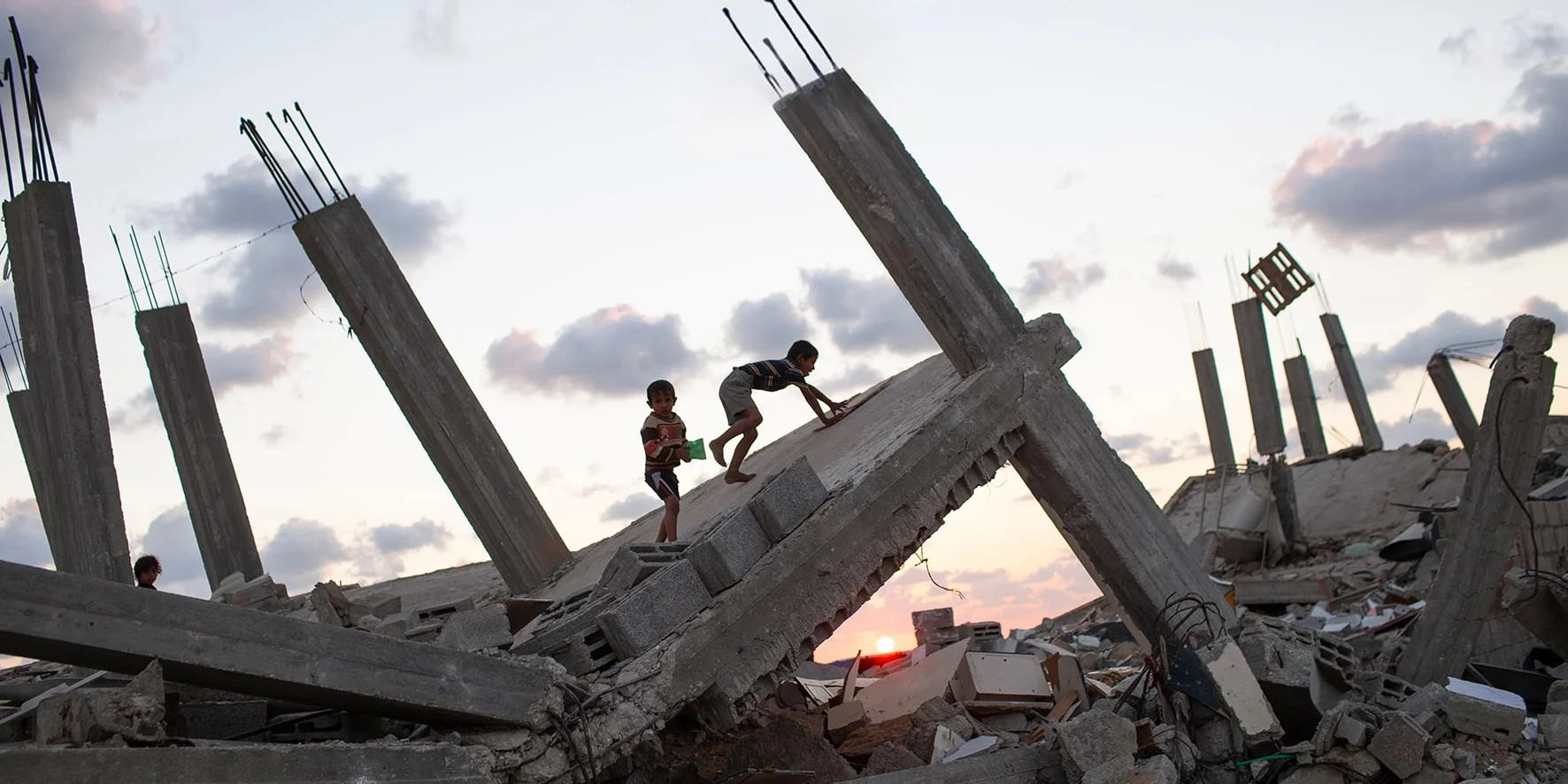 Stop alle bombe sui civili!