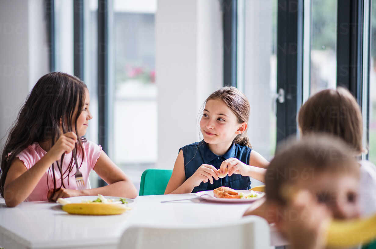 Mensa scolastica: al via le iscrizioni 