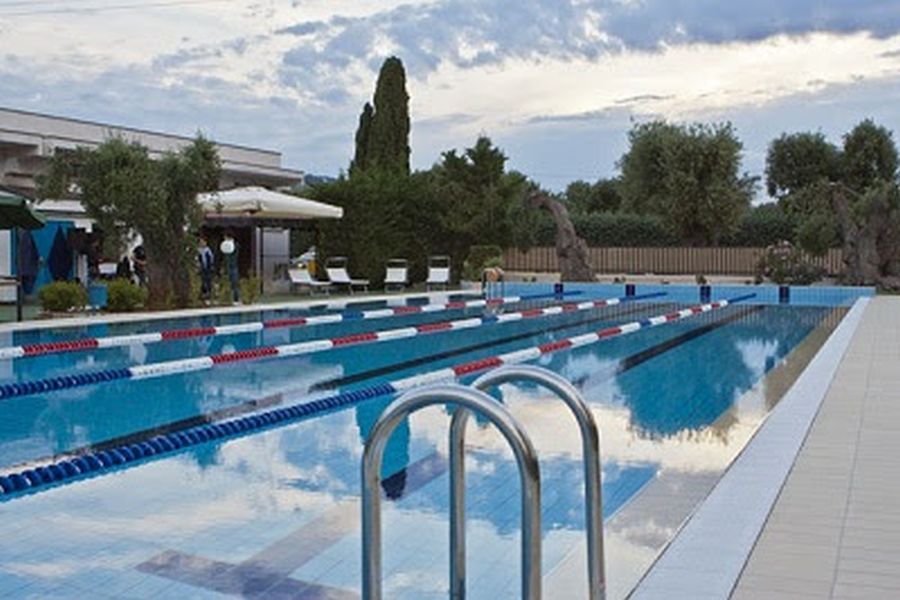 Piscina di Traversetolo: 500mila euro dai privati